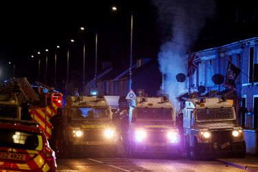 Émeutes anti-immigration à Ballymena : tensions et violences après un viol perpétré par des adolescents roumains