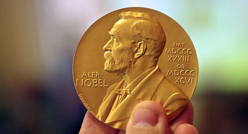 Révélation scientifique : le prix Nobel de chimie récompense des avancées controversées
